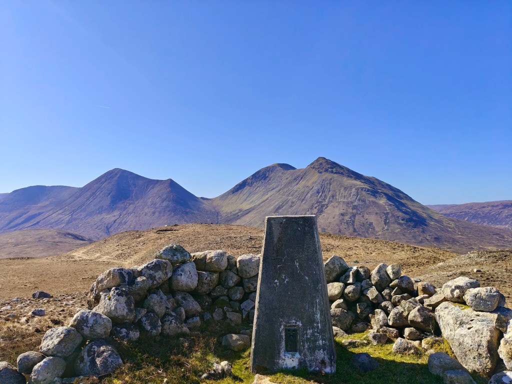 Meall a’ Mhaoil Trig Point (Moll) – A Short Energetic Uphill Climb in a Hidden Valley