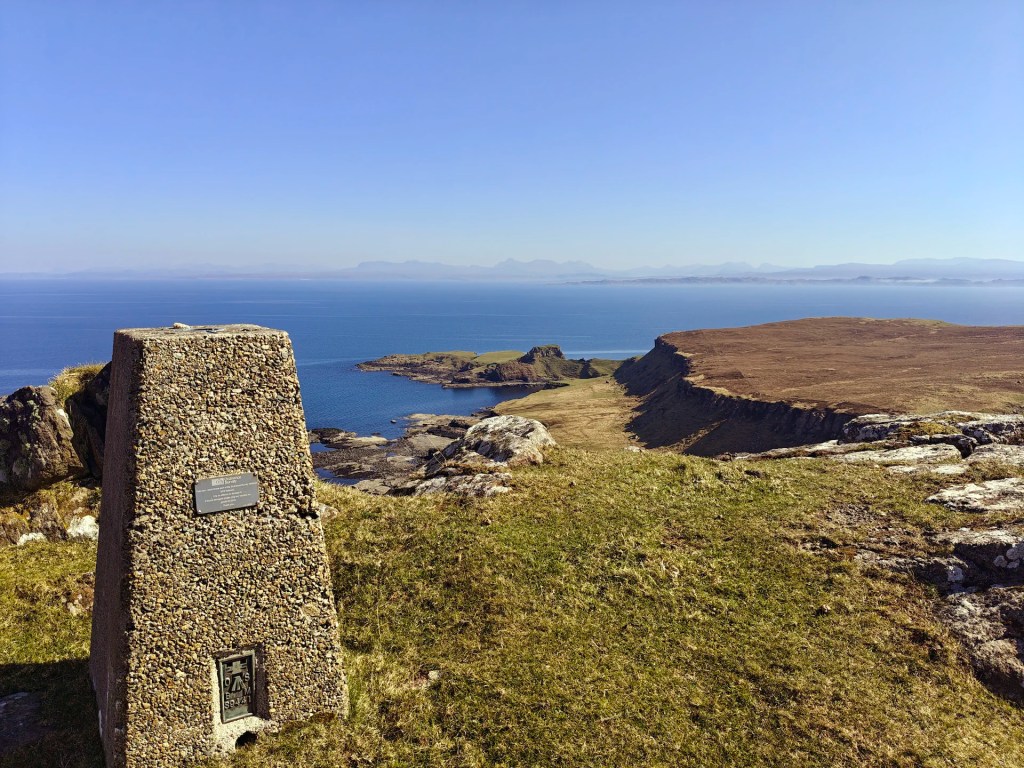 Culnacnoc Trig Point (Brothers Point) – Panoramic Views of Ancient History